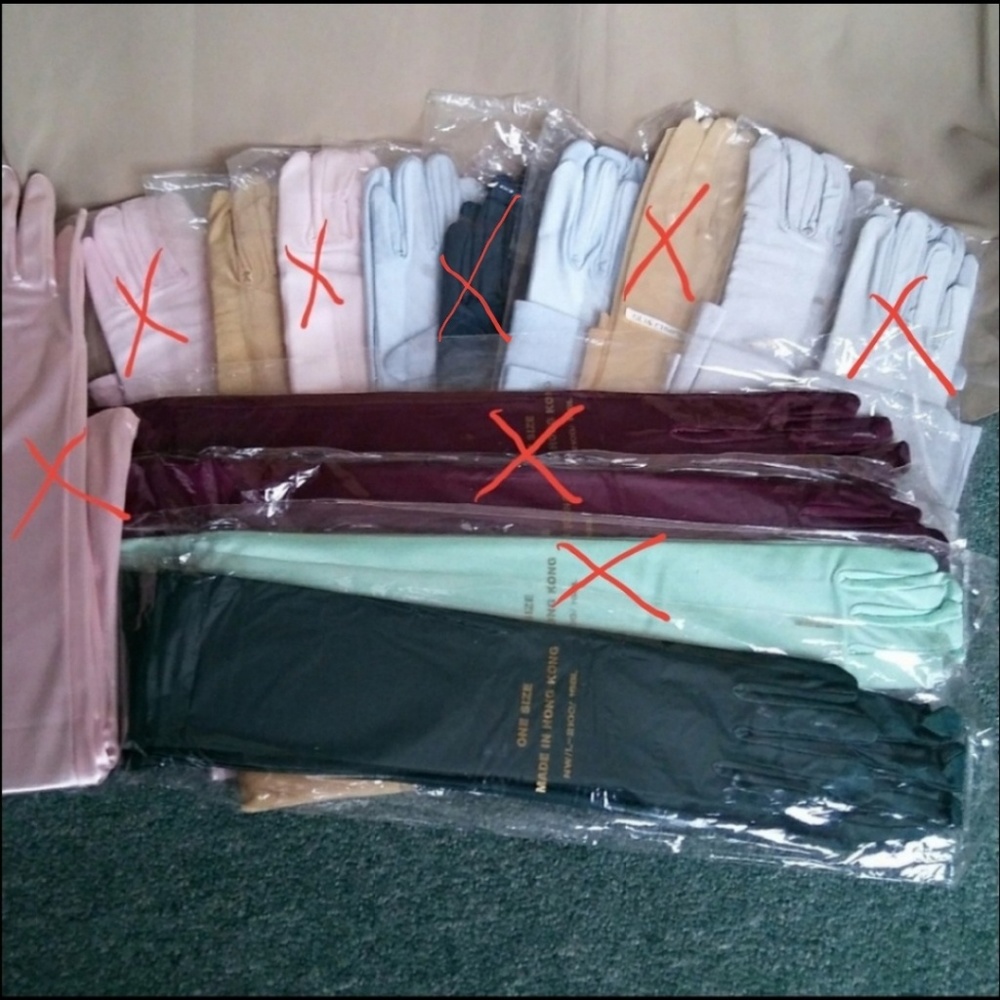 🍁3/$25  1 pair of Above elbow, satin gloves